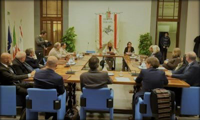 Immagine: foto della Sala Pegaso della Regione Toscana in un momento della firma della convenzione